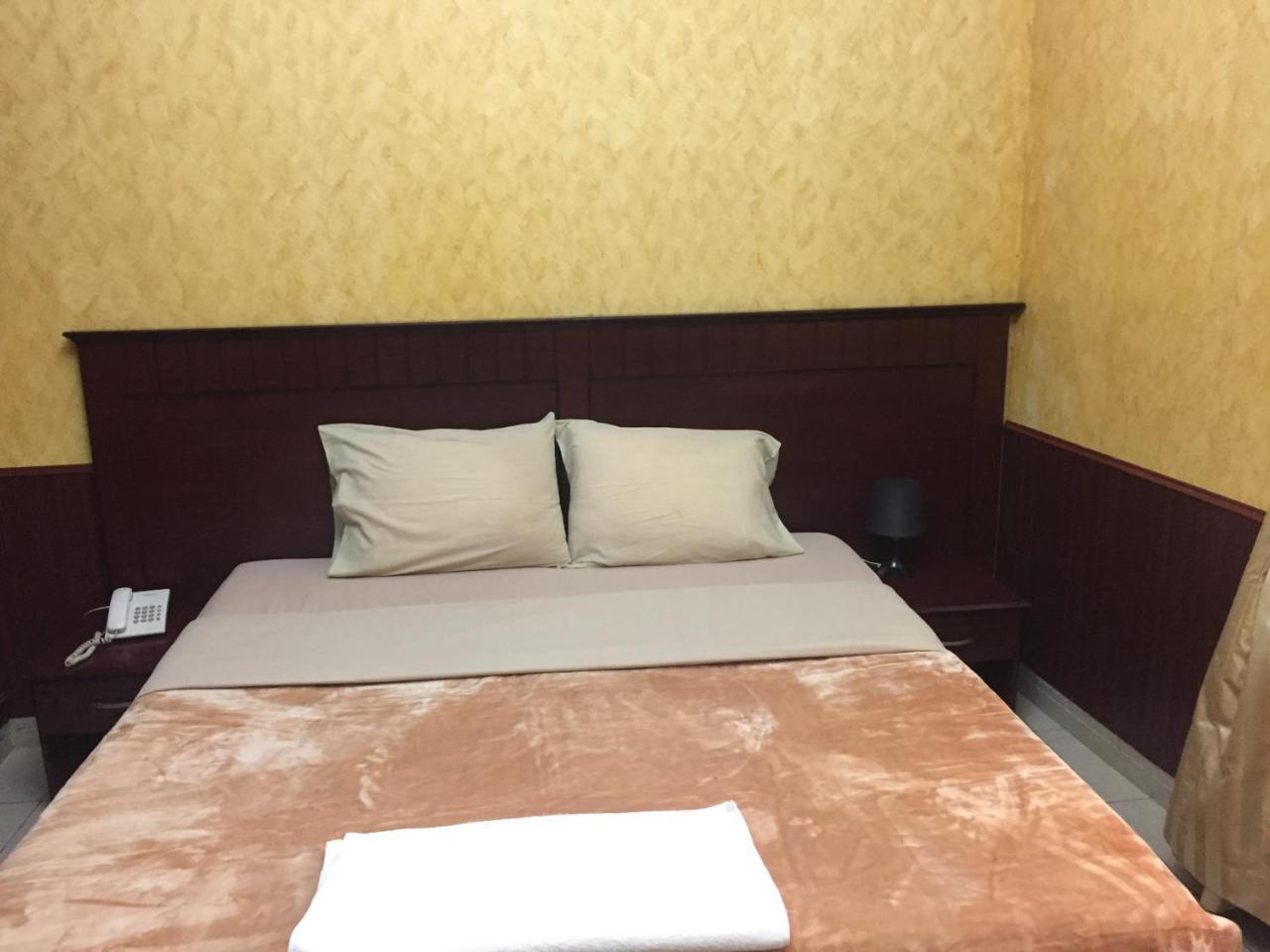 دبي Al Amana Hotel المظهر الخارجي الصورة